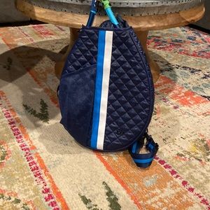 24 + 7 Wingwoman Tennis Sling NWOT